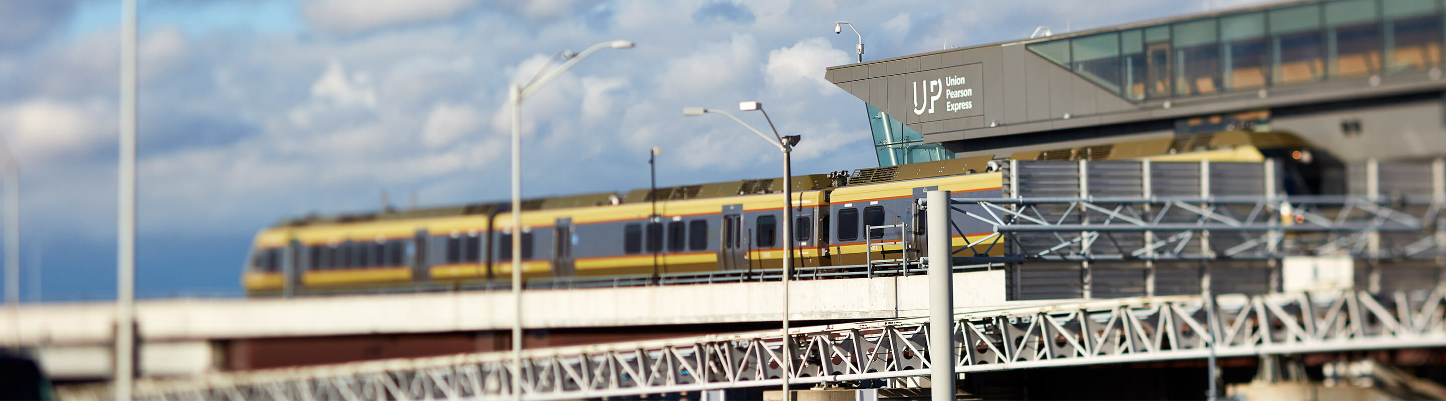 UP Express train arriving at Pearson